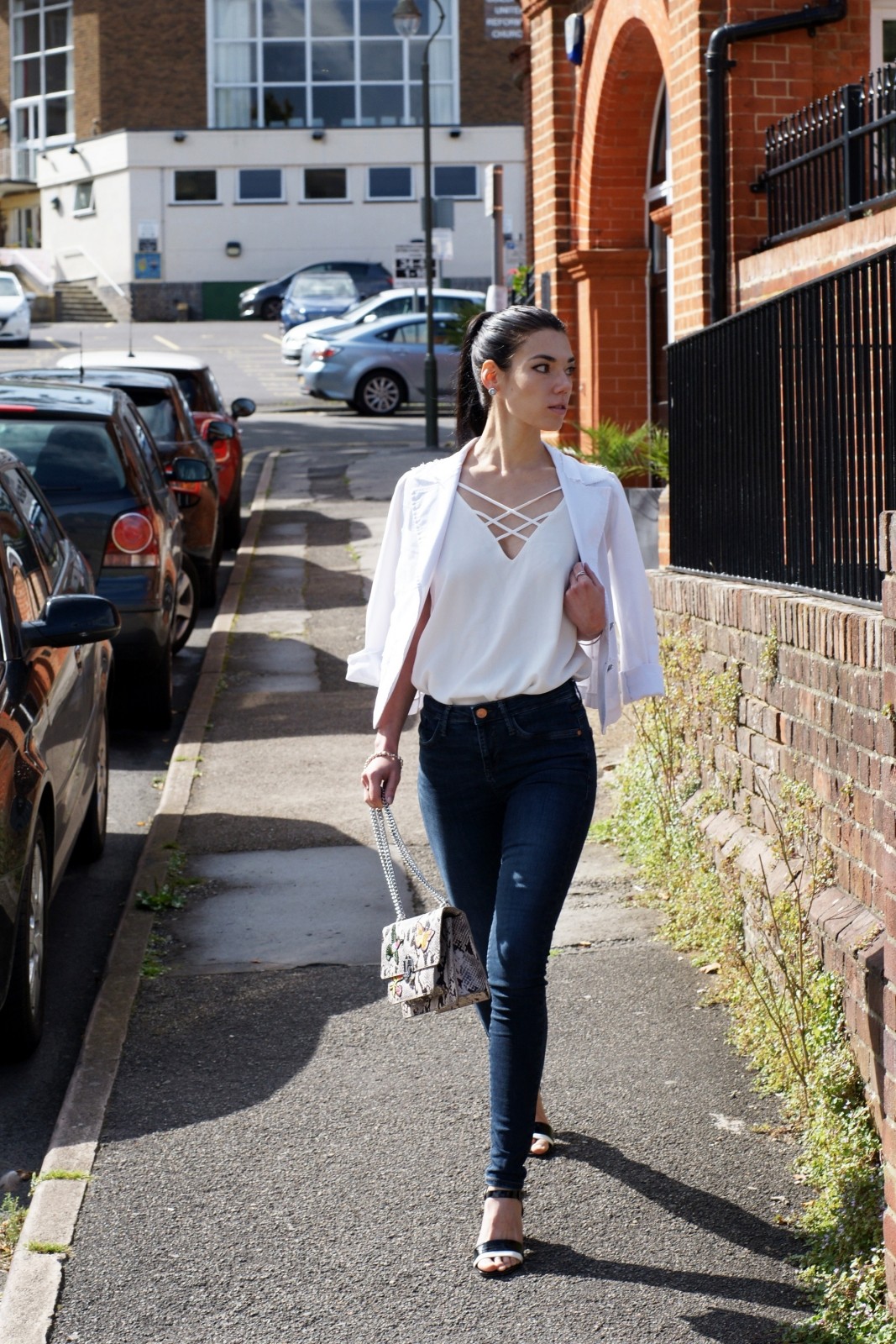 Brunette on Demand How It All Started With A Pair of Jeans