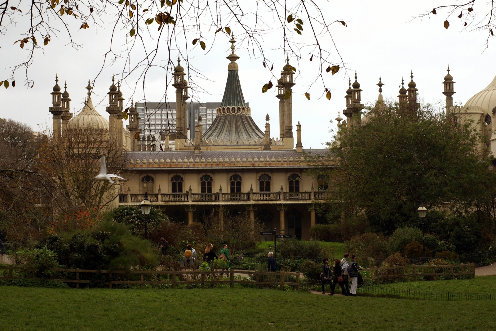 Brunette on Demand Brighton Royal Pavilion