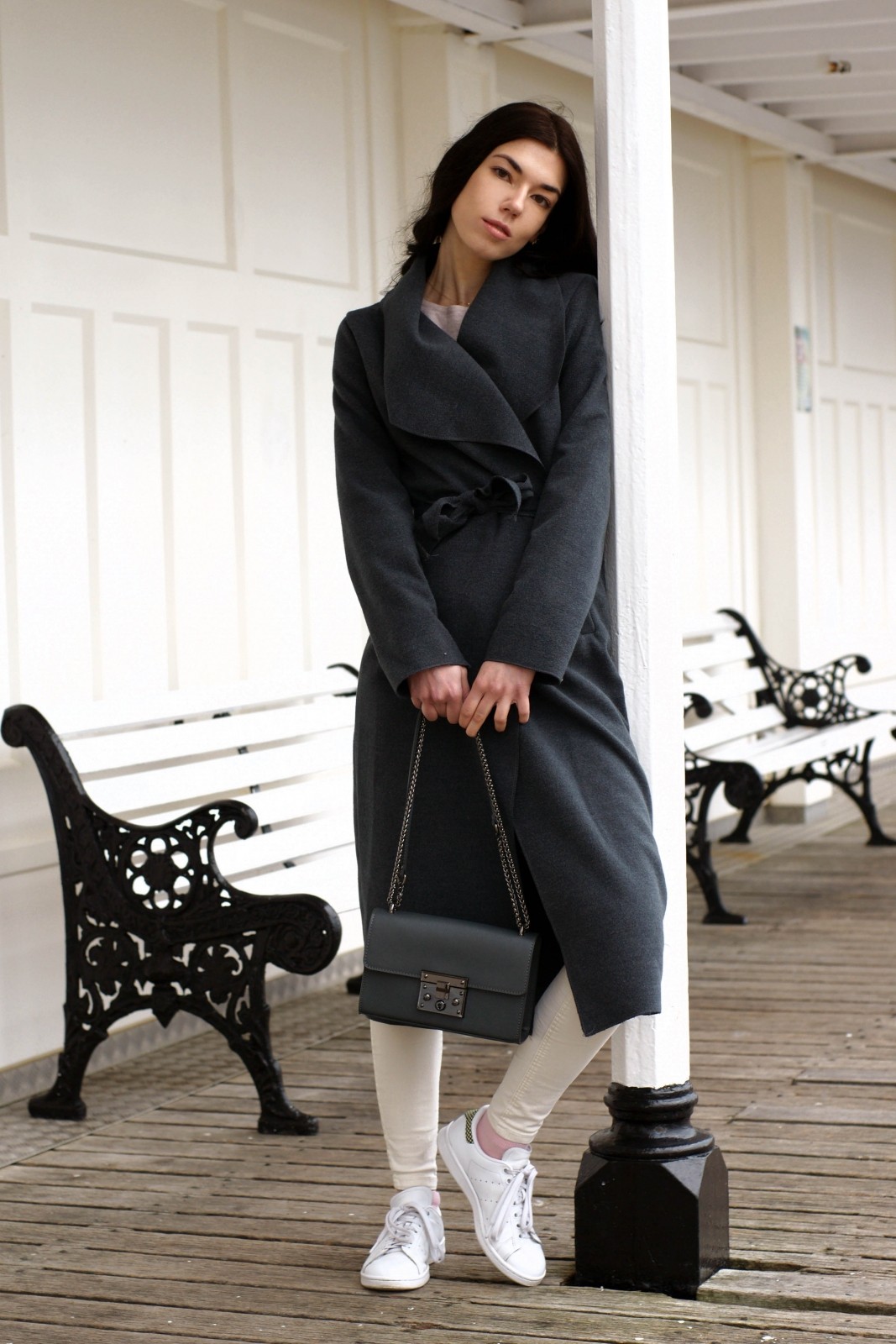 Keeping It Casual With A Long Coat Trainers BRONDEMA
