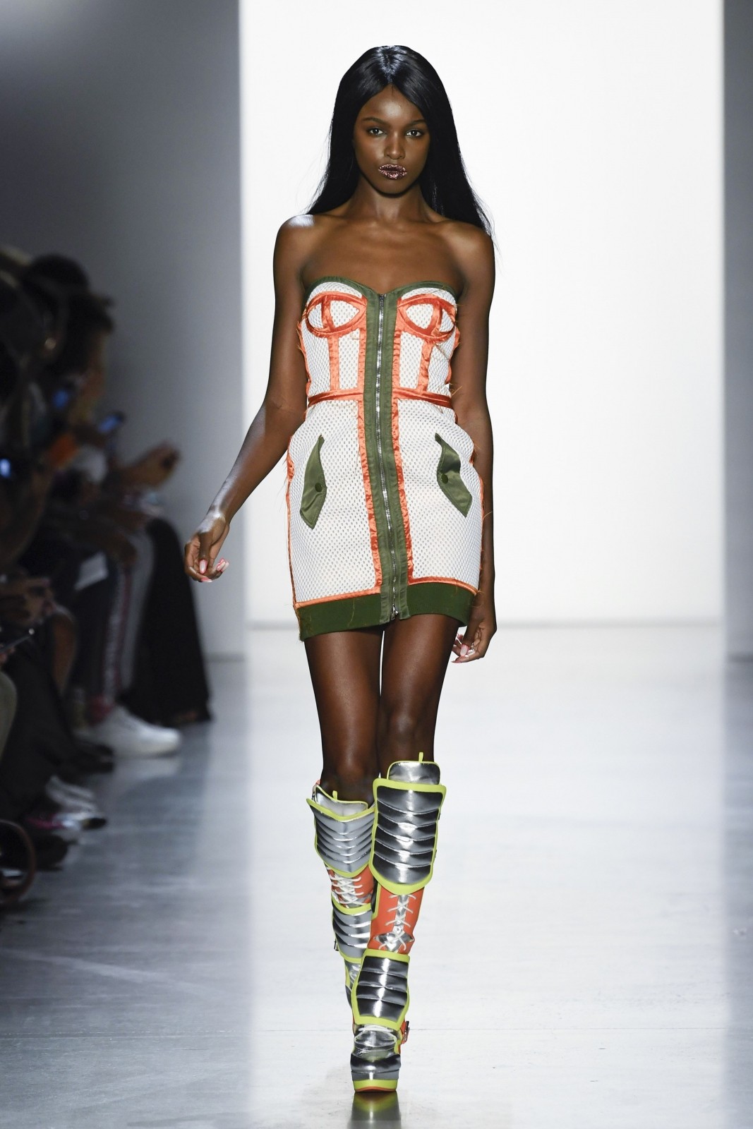 Jeremy Scott New York Fashion Week SS19 - Brondema