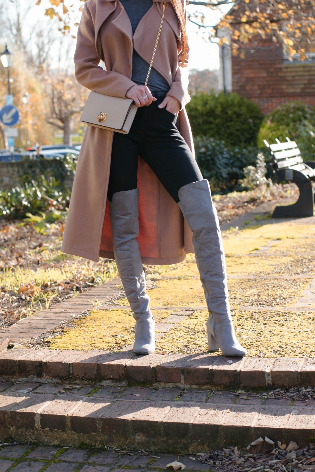 4 Must-Have Over-The-Knee Boots Styles - Brondema