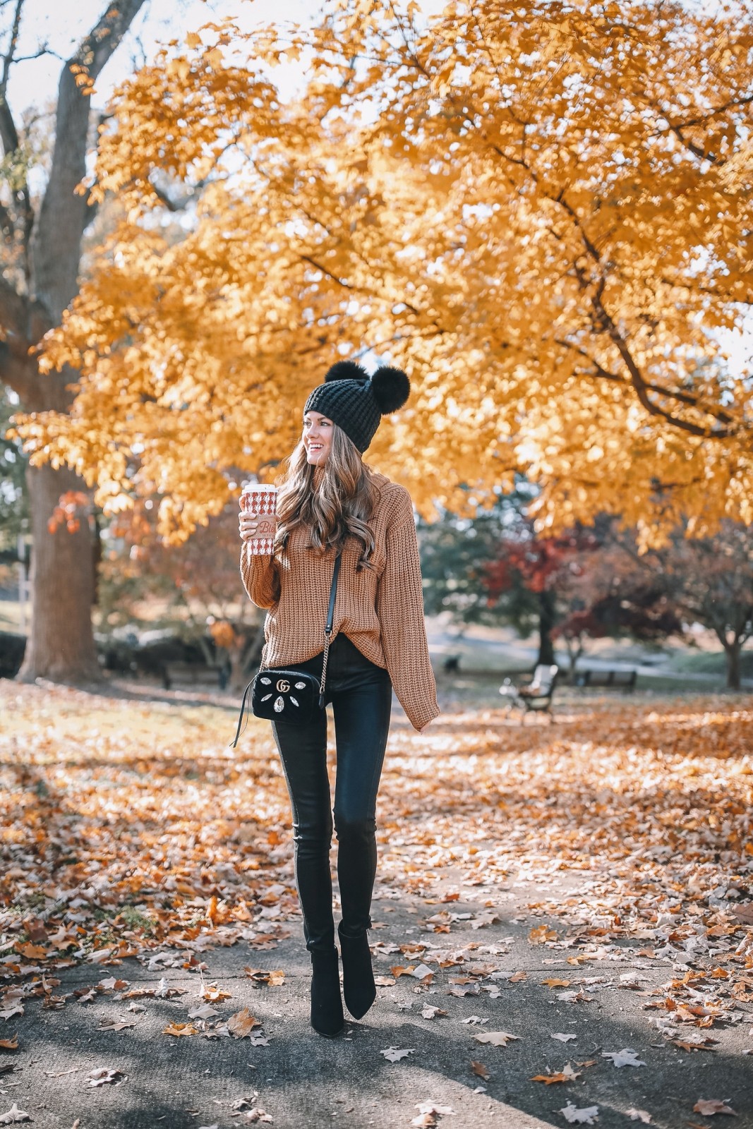 20 Trendy Winter Outfit Ideas To Keep You Warm - 15