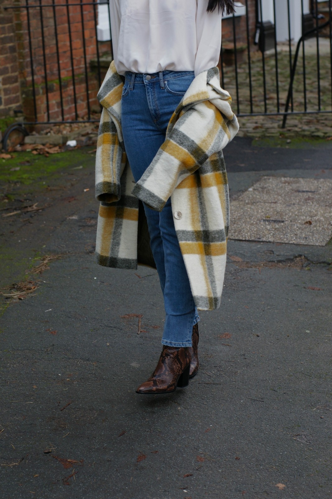 3 Reasons To Get A Tartan Coat This Winter