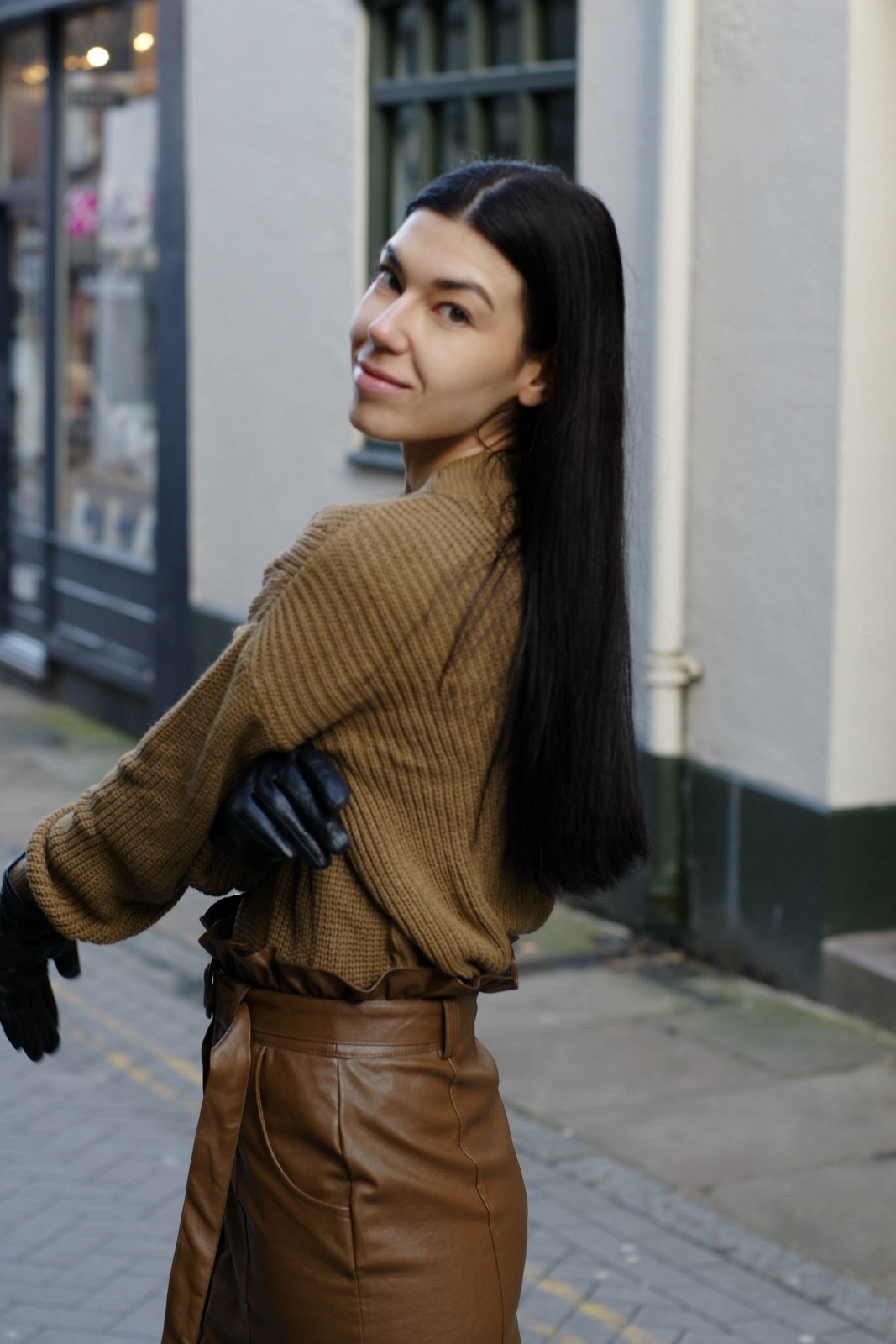 Ways To Style A Leather Pencil Skirt