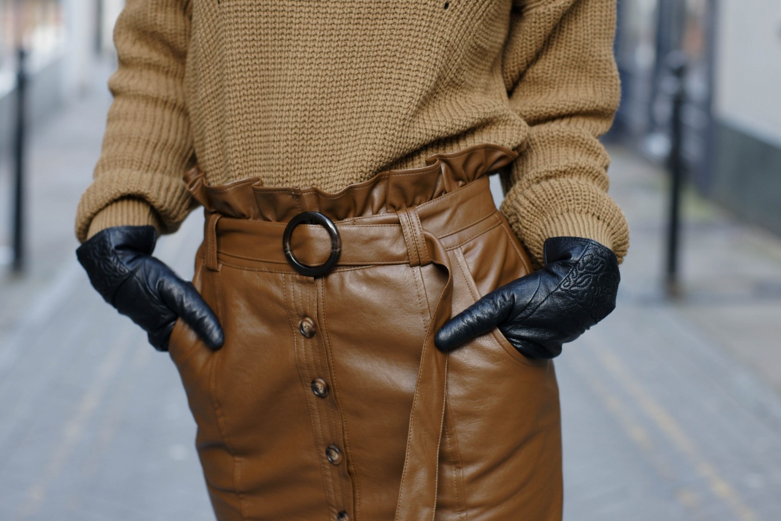 Ways To Style A Leather Pencil Skirt