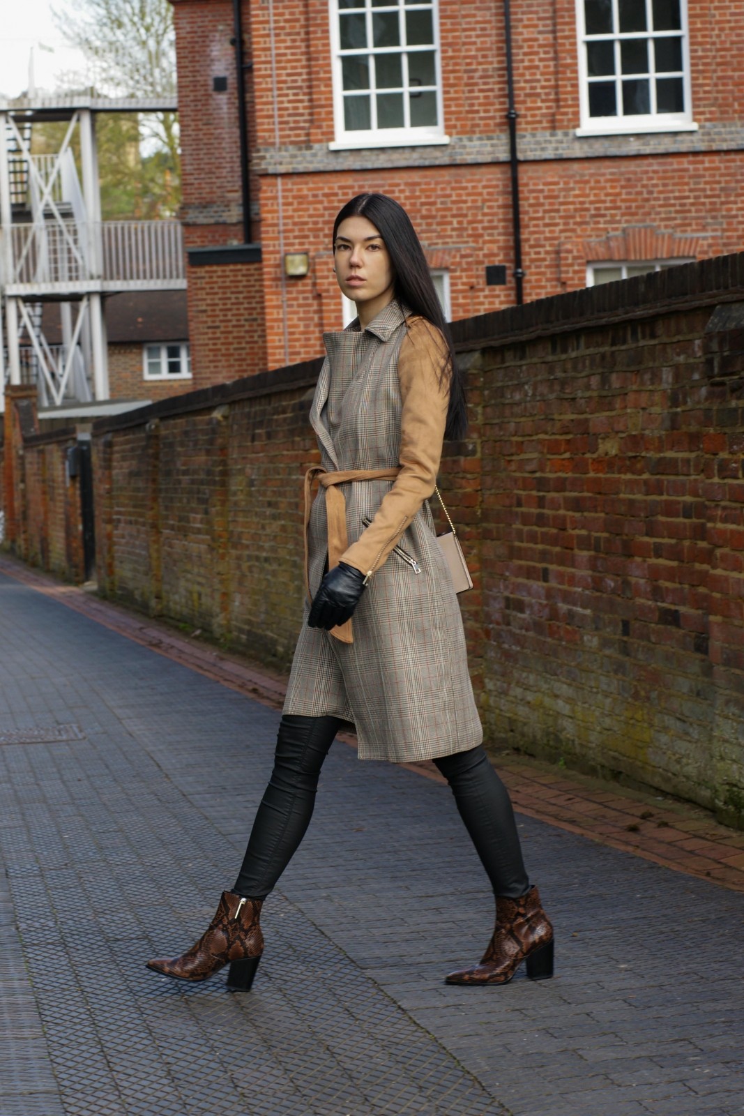 Brunette Fashion Blogger Wearing Light Brown Check Trench Coat