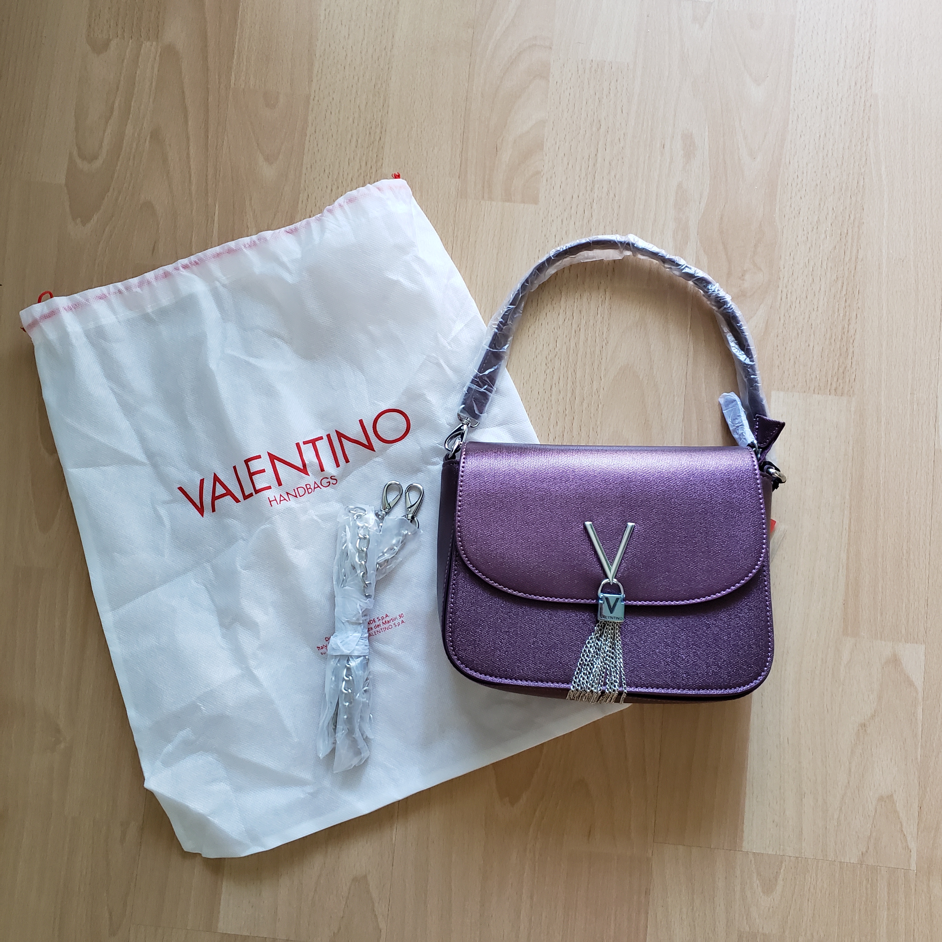 Amazon Fashion Valentino by Mario Valentino Cross-Body Bag 