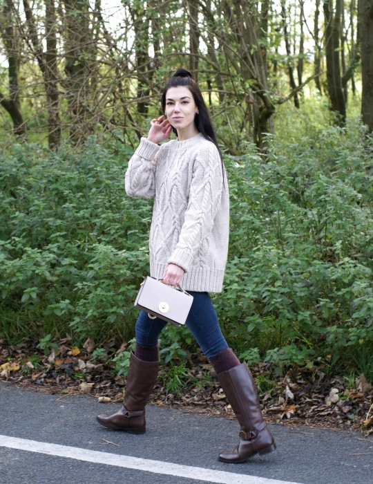 Brunette on Demand South West Adventures Stonehenge